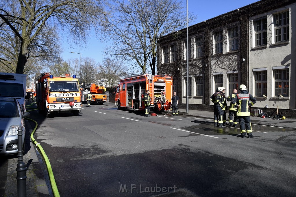 Feuer 4 Koeln Muelheim Deutz Muelheimerstr P478.JPG - Miklos Laubert